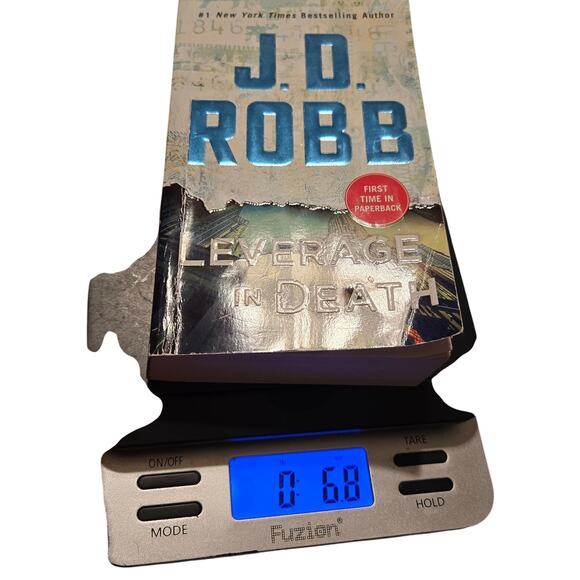 LEVERAGE IN DEATH J.D. Robb In Death Book 47 First Paperback Edition - Picture 5 of 7